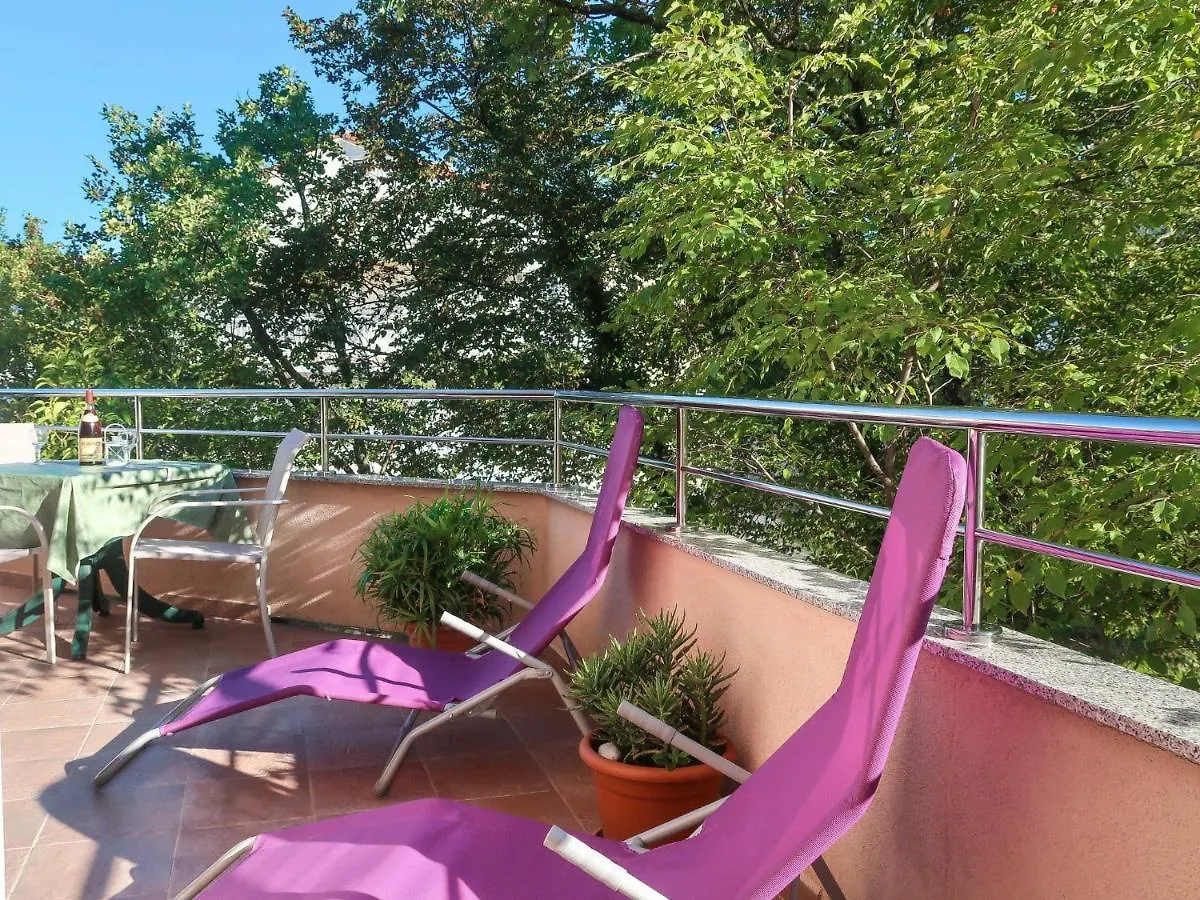 Apartment Vera - Mlk326 By Interhome Malinska